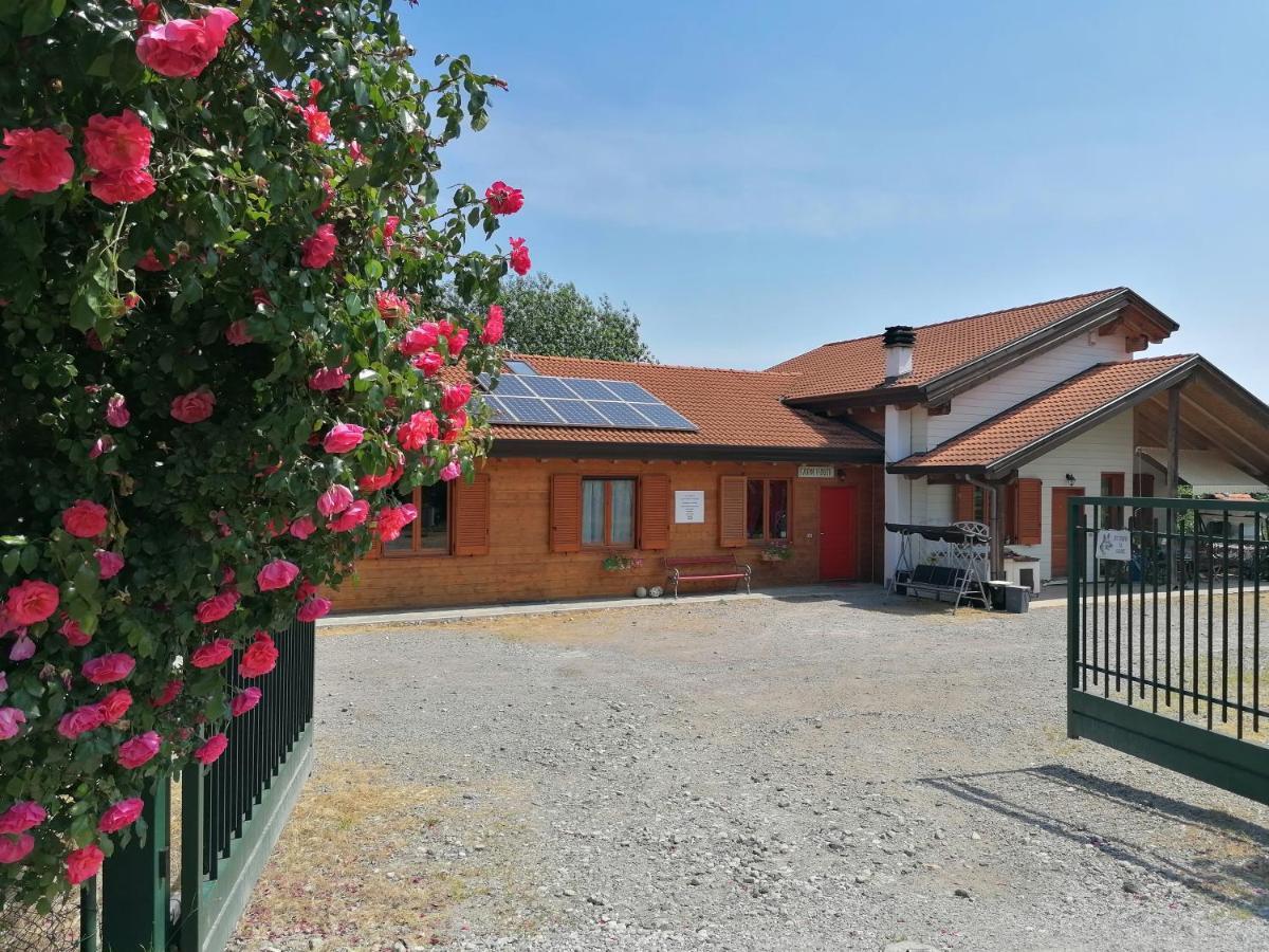 Agriturismo Bio Apipoli Montano Lucino Exterior photo